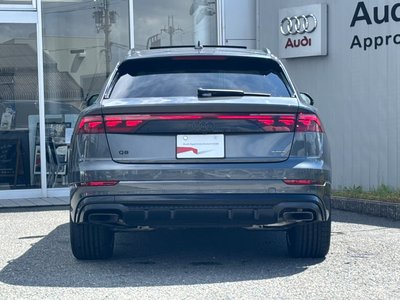 AUDI Q8 - 10