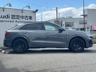 AUDI Q8 - 8