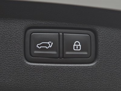 2021 Genesis GV70 — миниатюра 18