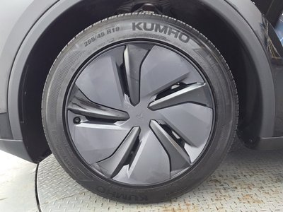 2025 Tesla MODEL Y photo 6