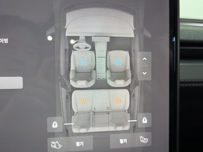 2025 Tesla MODEL Y thumbnail 26