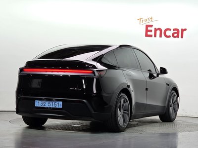 2025 Tesla MODEL Y photo 2