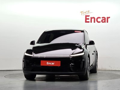 2025 Tesla MODEL Y photo 3