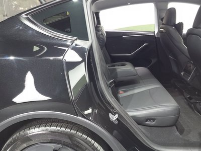 2025 Tesla MODEL Y thumbnail 17