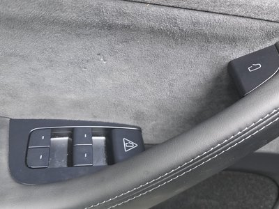 2025 Tesla MODEL Y thumbnail 25