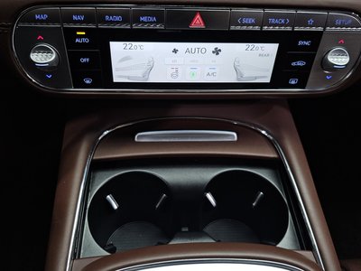 2022 Genesis G90 (RS4) — миниатюра 20