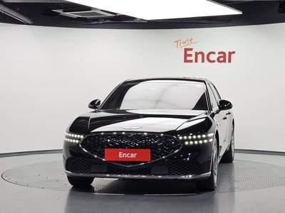 صورة 2 لـ 2022 Genesis G90 (RS4)