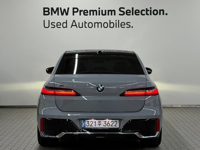 BMW 7 SERIES - 2