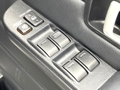 صورة مصغرة 47 لـ 2024 Toyota LAND CRUISER 70