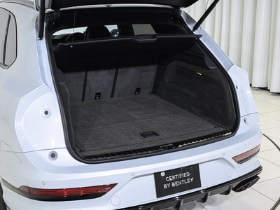 BENTLEY BENTAYGA - 9