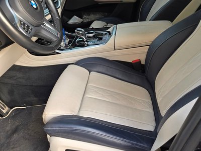 BMW X7 - 7