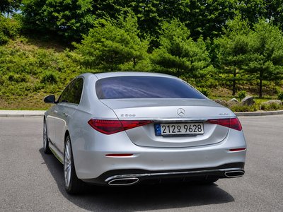 2021 Mercedes-BENZ S-CLASS photo 2