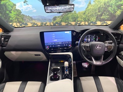 صورة 2 لـ 2023 Lexus NX
