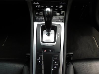 PORSCHE 911 - 6