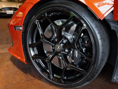 LAMBORGHINI REVUELTO - 8