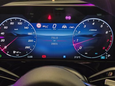 MERCEDES-BENZ E-CLASS - 8