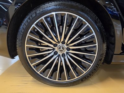 MERCEDES-BENZ E-CLASS - 6