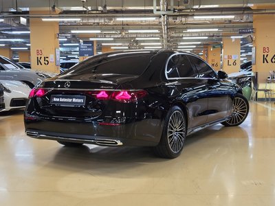 MERCEDES-BENZ E-CLASS - 3