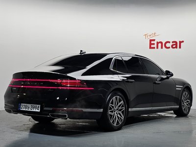 صورة 3 لـ 2022 Genesis G90 (RS4)