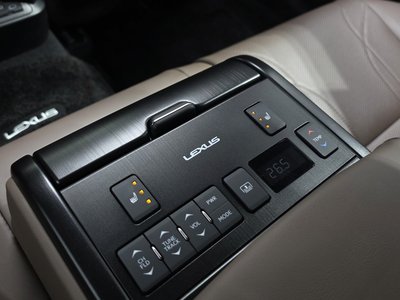 صورة مصغرة 25 لـ 2025 Lexus ES