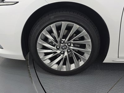 صورة 6 لـ 2025 Lexus ES
