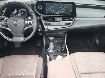 صورة 5 لـ 2025 Lexus ES