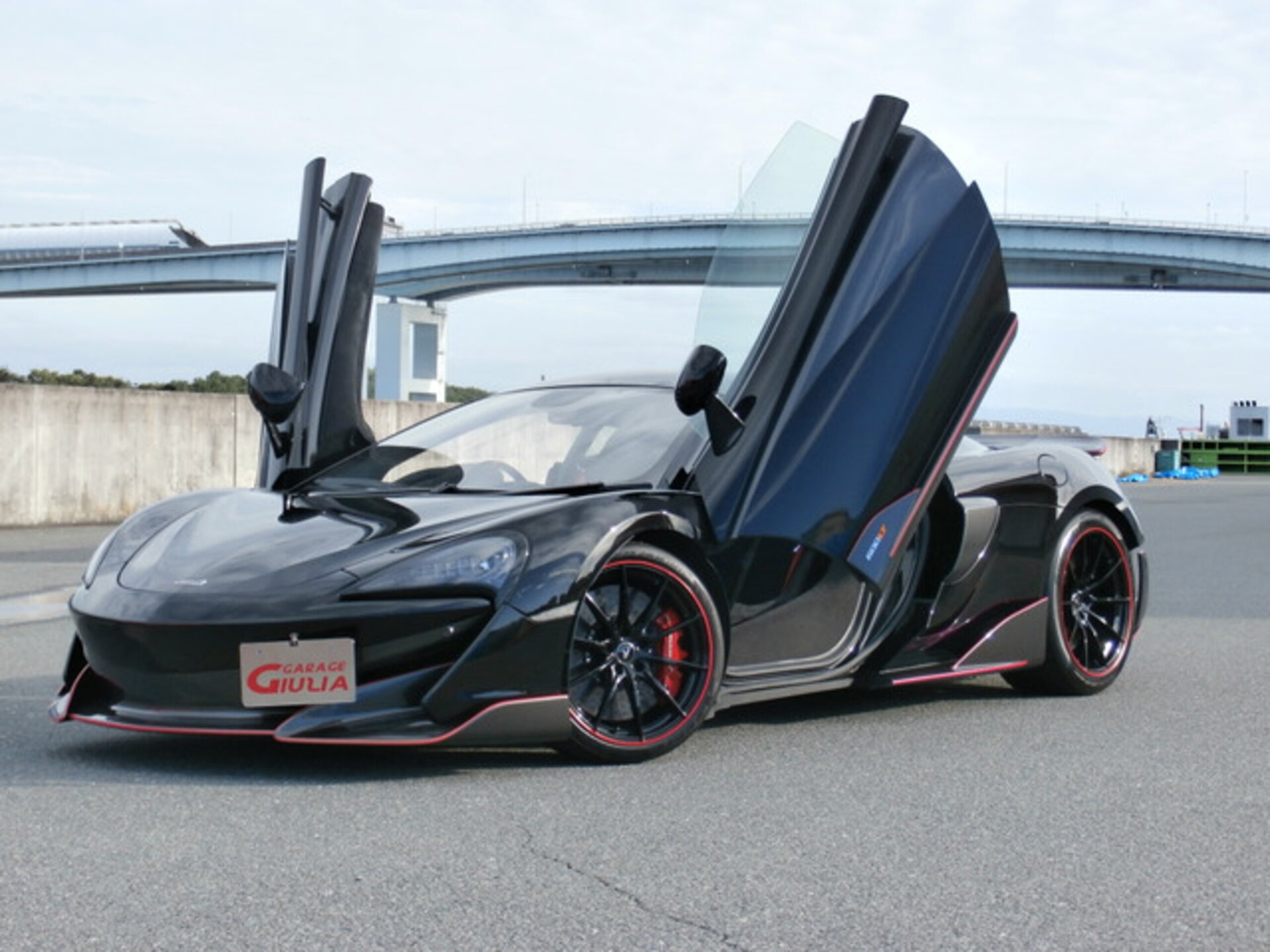 MCLAREN 600LT - View 1