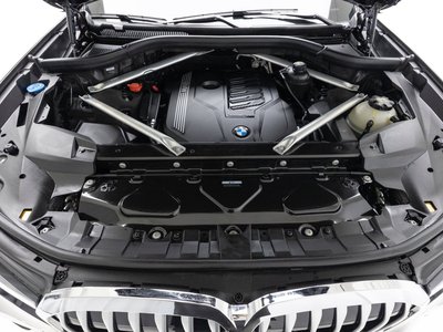BMW X7 - 7