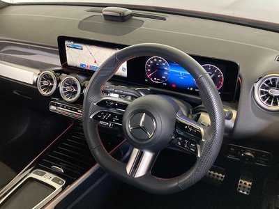 MERCEDES-BENZ GLB - 7