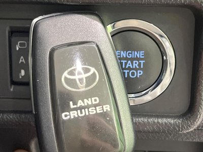 2022 Toyota LAND CRUISER PRADO — миниатюра 30