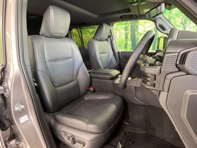 TOYOTA LAND CRUISER 250 - 8