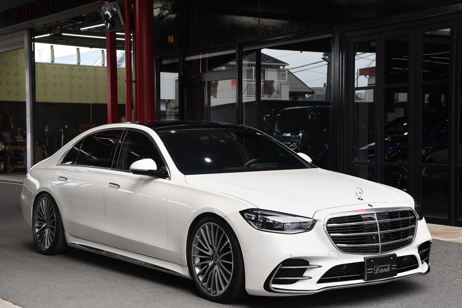 MERCEDES-BENZ S-CLASS - View 1