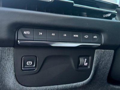 2025 Cadillac ESCALADE photo 30