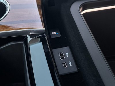 2025 Cadillac ESCALADE photo 47