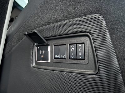 2025 Cadillac ESCALADE photo 23