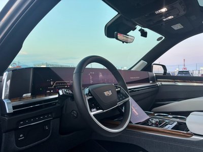 2025 Cadillac ESCALADE photo 25