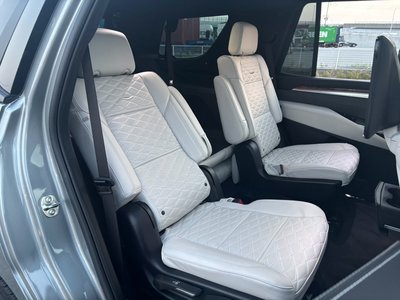 2025 Cadillac ESCALADE photo 70