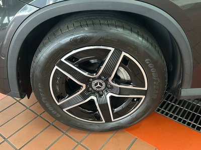 MERCEDES-BENZ GLC - 5