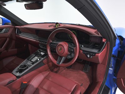 PORSCHE 911 - 10