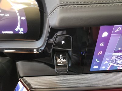 صورة مصغرة 19 لـ 2025 Porsche CAYENNE
