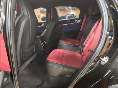 2025 Porsche CAYENNE 照片 5