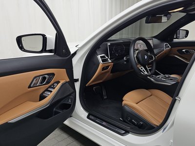 صورة مصغرة 13 لـ 2025 BMW 3 SERIES