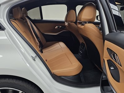 صورة مصغرة 17 لـ 2025 BMW 3 SERIES