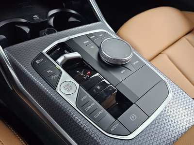 صورة مصغرة 12 لـ 2025 BMW 3 SERIES