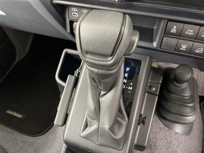 2024 Toyota LAND CRUISER 70 thumbnail 17