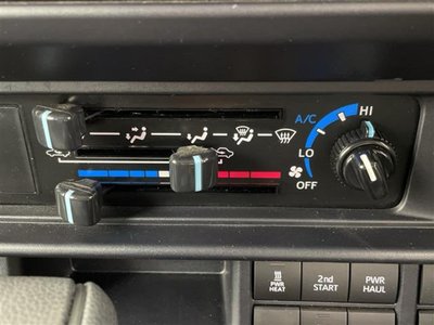 2024 Toyota LAND CRUISER 70 thumbnail 19