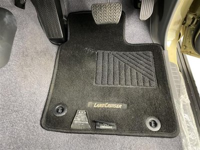 2024 Toyota LAND CRUISER 70 thumbnail 26