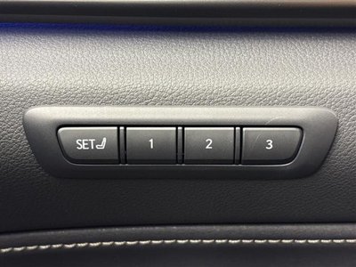 صورة 8 لـ 2023 Lexus NX