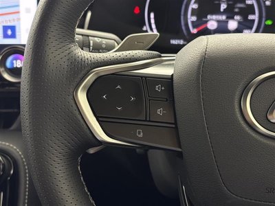 صورة 9 لـ 2023 Lexus NX