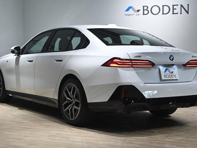 صورة مصغرة 40 لـ 2025 BMW 5 SERIES